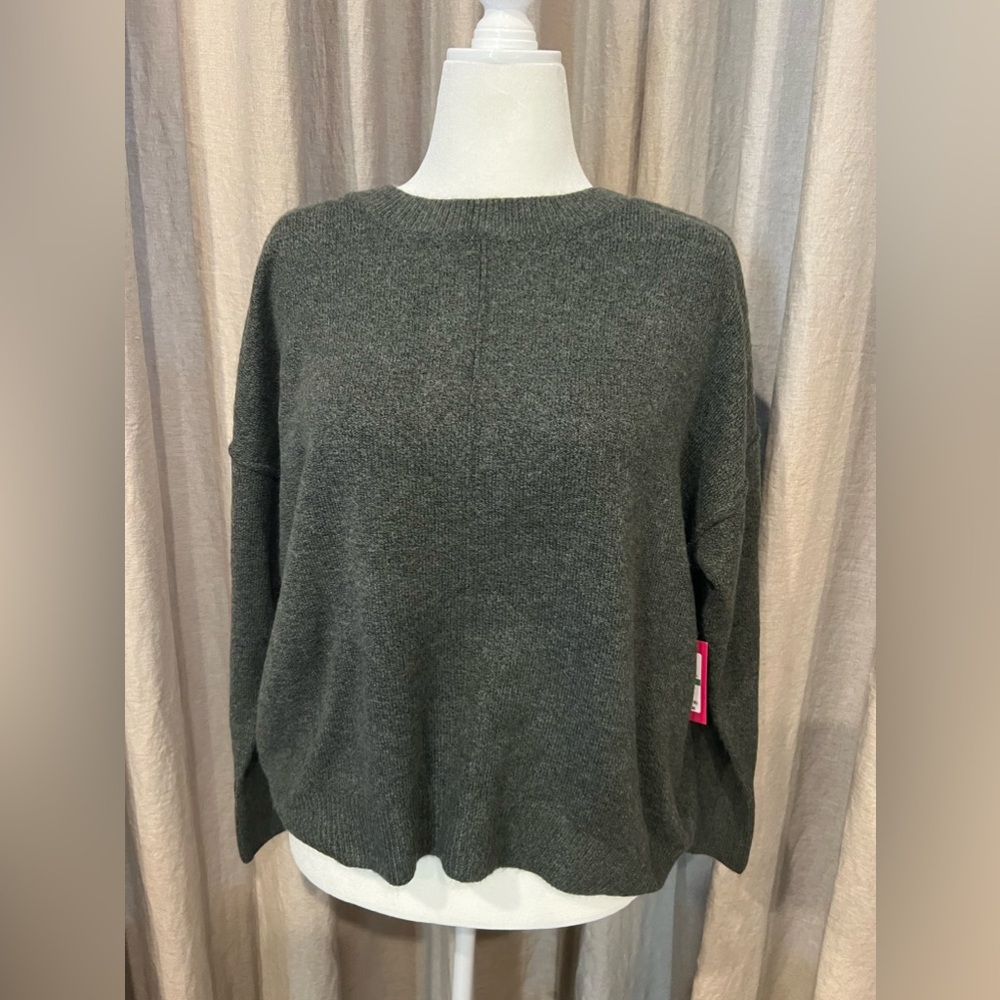 VINCE CAMUTO crewneck sweater (olive green)